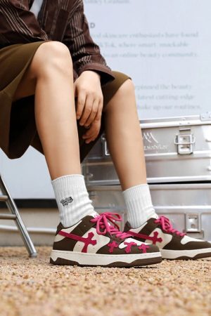 Style Core Aesthetics, New Style Trends - 'Cross' Shoes