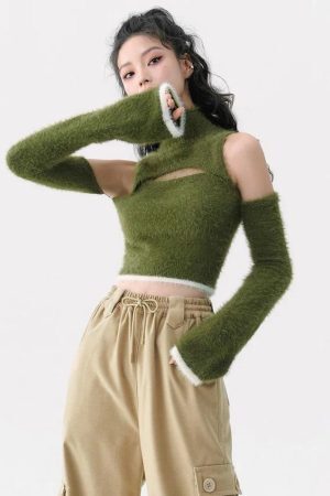 Style Core Aesthetics, New Style Trends - Cut Out Fluffy Crop Sweater Top