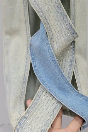 Style Core Aesthetics, New Style Trends - Cut Out Patch Denim Jeans