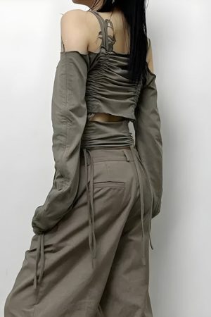 Style Core Aesthetics, New Style Trends - Cut-Out Ruched Long Sleeve Top