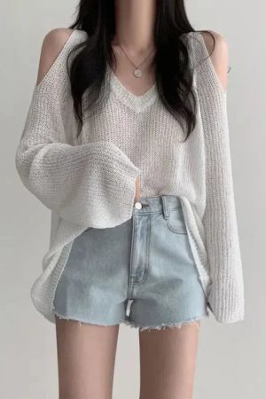 Style Core Aesthetics, New Style Trends - Cut-Out Shoulder Loose Knit Sweater