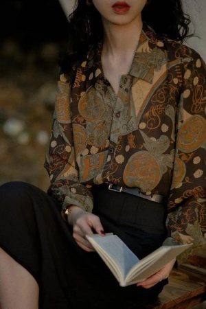 Style Core Aesthetics, New Style Trends - Dark Academia Artistic Figures Blouse