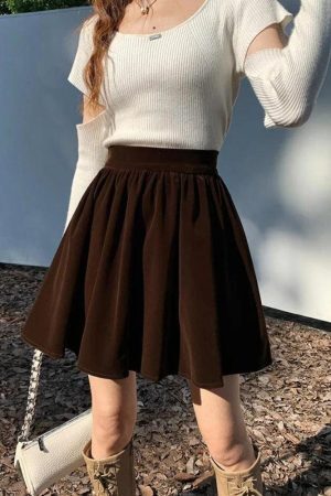 Style Core Aesthetics, New Style Trends - Dark Academia Velvet Mini Skirt
