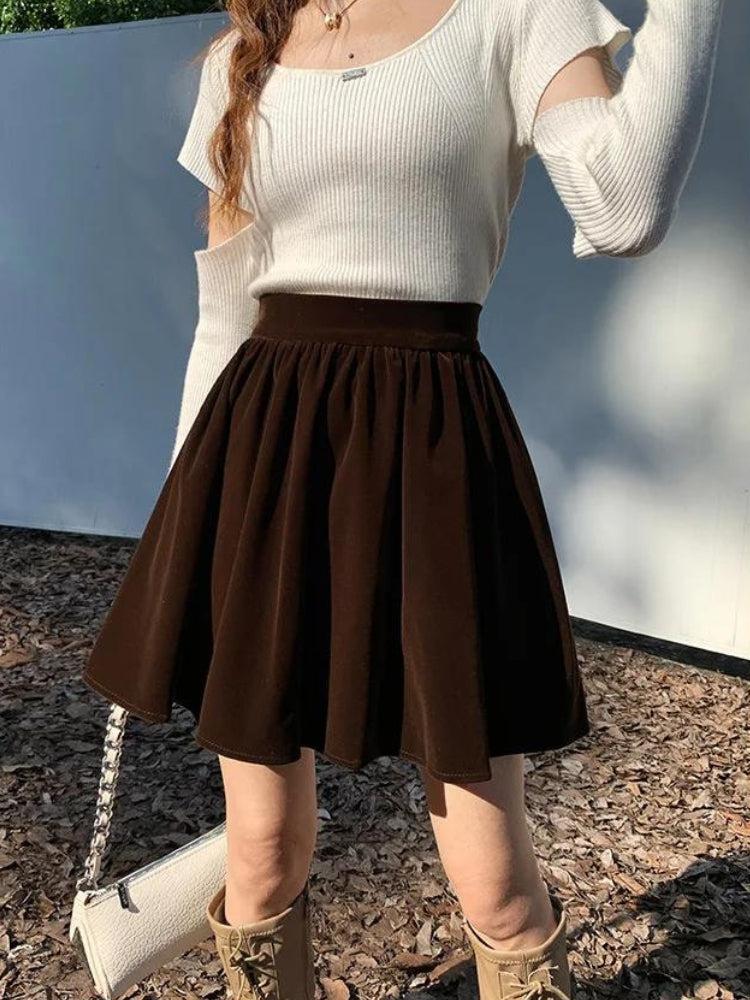 Style Core Aesthetics, New Style Trends - Dark Academia Velvet Mini Skirt Style Core Aesthetics, New Style Trends - Dark Academia Velvet Mini Skirt