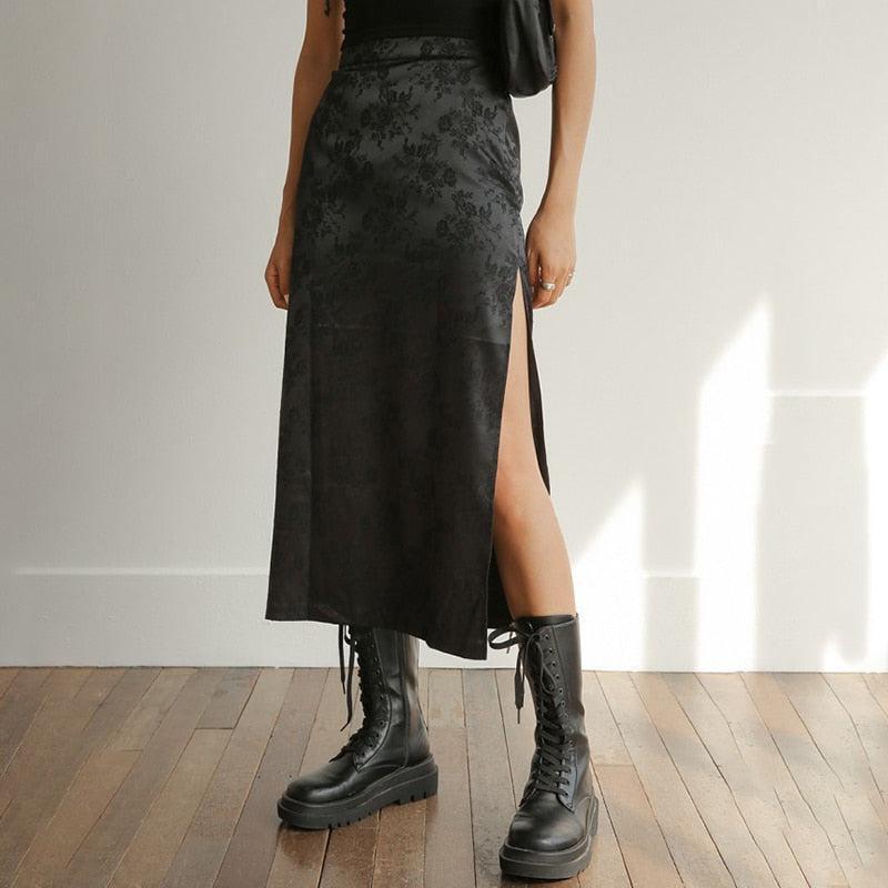 Style Core Aesthetics, New Style Trends - Dark Floral Side Slit Midi Skirt