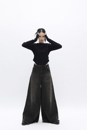 Style Core Aesthetics, New Style Trends - Dark Wash Distressed Wide Leg Jeans