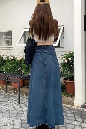 Style Core Aesthetics, New Style Trends - Denim Slit Frayed Hem Maxi Skirt