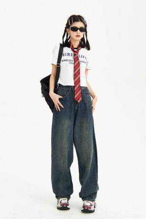 Style Core Aesthetics, New Style Trends - Distressed Pockets Wide Leg Baggy Jeans