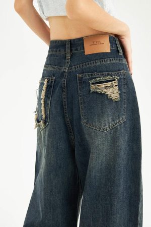 Style Core Aesthetics, New Style Trends - Distressed Pockets Wide Leg Baggy Jeans