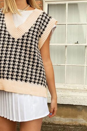 Style Core Aesthetics, New Style Trends - Dogtooth Check Vest