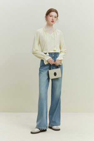 Style Core Aesthetics, New Style Trends - Double Buttoned Light Washed Jeans