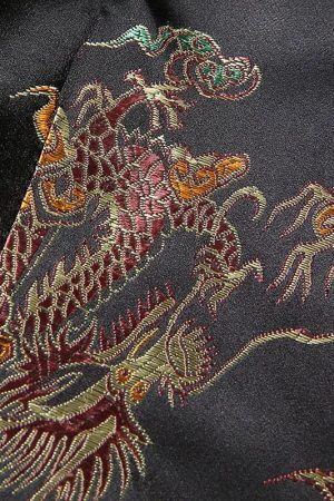 Style Core Aesthetics, New Style Trends - Dragon Backless Crop Top