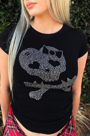 Style Core Aesthetics, New Style Trends - Emo Girl Crop Top