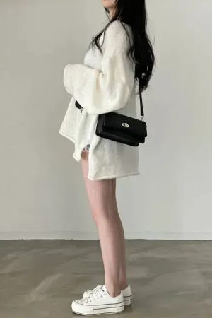 Style Core Aesthetics, New Style Trends - Extra Long Sleeve Loose Sweater