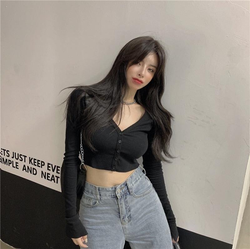 Style Core Aesthetics, New Style Trends - Extra Long Sleeves Buttoned Crop Top