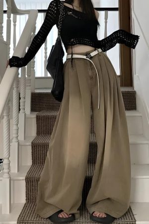 Style Core Aesthetics, New Style Trends - Extreme Wide Leg Pants