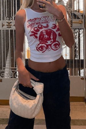 Style Core Aesthetics, New Style Trends - Eye Look Graphic Crop Tank Top