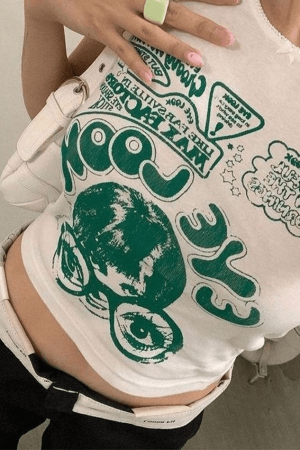 Style Core Aesthetics, New Style Trends - Eye Look Graphic Crop Tank Top