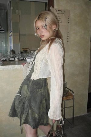 Style Core Aesthetics, New Style Trends - Fairy Grunge Ruffled Crop Cardigan