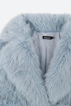 Style Core Aesthetics, New Style Trends - Faux Fur Jacket