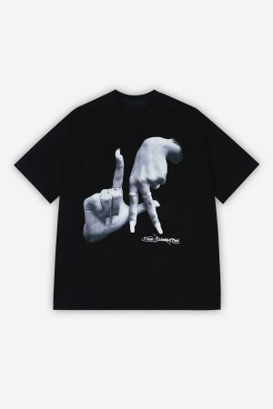 Style Core Aesthetics, New Style Trends - Finger Cross Y2K Oversize T-Shirt