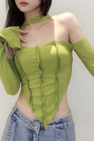 Style Core Aesthetics, New Style Trends - Flare Sleeved Halter Top