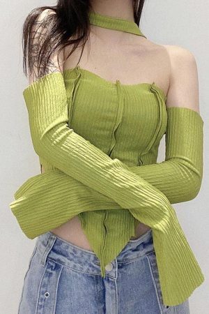 Style Core Aesthetics, New Style Trends - Flare Sleeved Halter Top