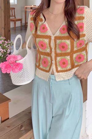 Style Core Aesthetics, New Style Trends - Flower Garden Crochet Top