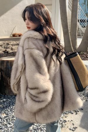 Style Core Aesthetics, New Style Trends - Fluffy Faux Fur Jacket