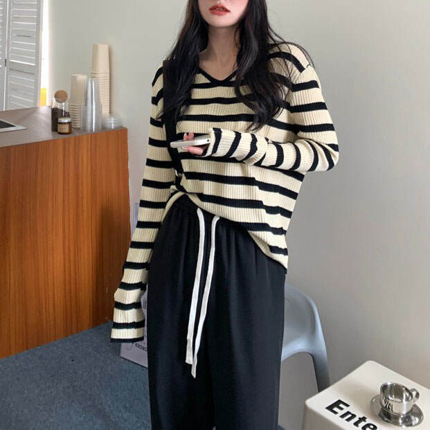 Style Core Aesthetics, New Style Trends - French Girl Ribbed Top Style Core Aesthetics, New Style Trends - French Girl Ribbed Top