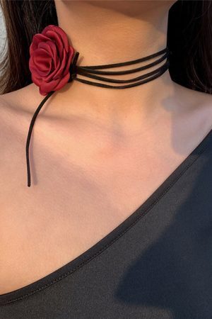 Style Core Aesthetics, New Style Trends - French Girl Rose Choker