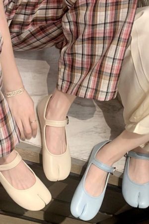 Style Core Aesthetics, New Style Trends - French Girl Split-Toe Tabi Ballet Flats