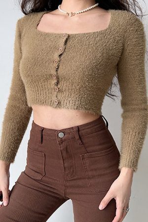 Style Core Aesthetics, New Style Trends - Fuzzy Cropped Cardigan