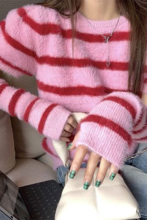 Style Core Aesthetics, New Style Trends - Fuzzy Striped Top + Gloves Set