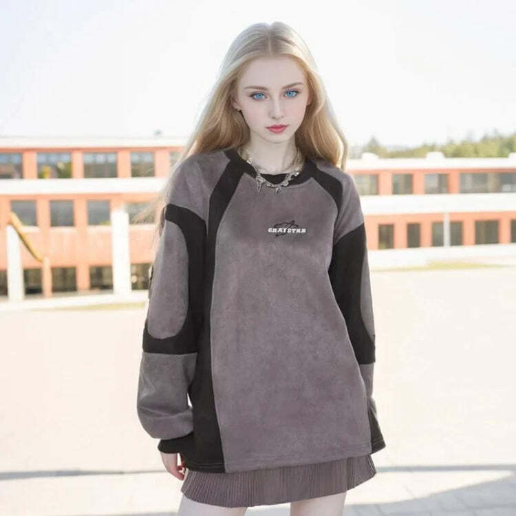 Style Core Aesthetics, New Style Trends - Geometric Shaped Graystar Sweatshirt