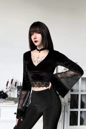 Style Core Aesthetics, New Style Trends - Goth Lace Flare Cuffs Crop Top