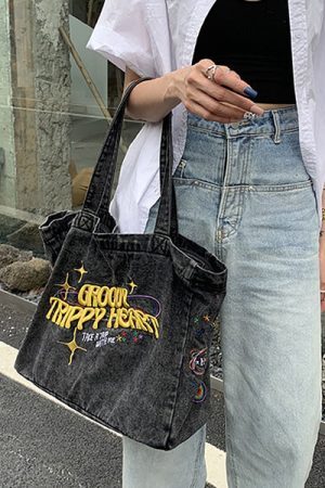 Style Core Aesthetics, New Style Trends - Groovy Trippy Heart Denim Bag