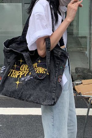 Style Core Aesthetics, New Style Trends - Groovy Trippy Heart Denim Bag