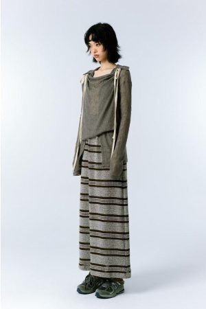 Style Core Aesthetics, New Style Trends - Grunge Asymmetric Long Sleeve Lace Top