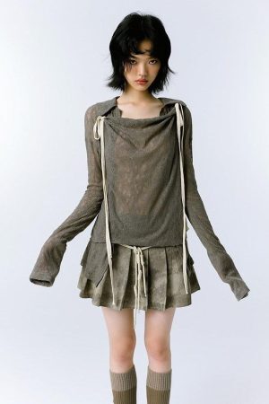 Style Core Aesthetics, New Style Trends - Grunge Asymmetric Long Sleeve Lace Top