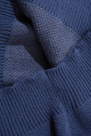 Style Core Aesthetics, New Style Trends - Grunge Claw Distressed Knitted Sweater