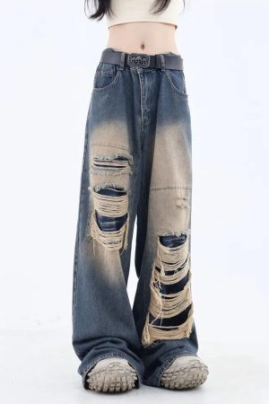 Style Core Aesthetics, New Style Trends - Grunge Dark Wash Distressed Jeans