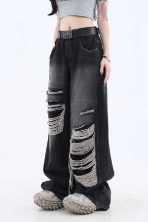 Style Core Aesthetics, New Style Trends - Grunge Dark Wash Distressed Jeans