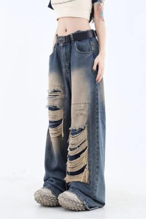 Style Core Aesthetics, New Style Trends - Grunge Dark Wash Distressed Jeans