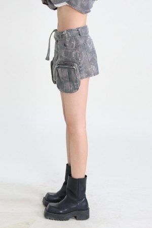 Style Core Aesthetics, New Style Trends - Grunge Distressed Cargo Denim Mini Skirt