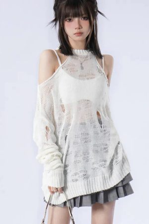 Style Core Aesthetics, New Style Trends - Grunge Distressed Cut-Out Fine Knitted Sweater
