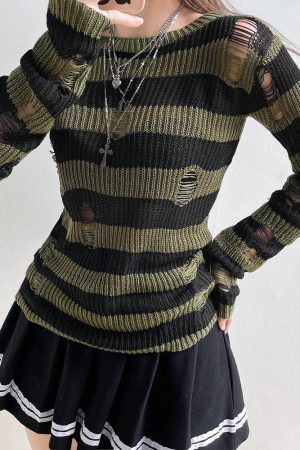 Style Core Aesthetics, New Style Trends - Grunge Distressed Striped Sweater