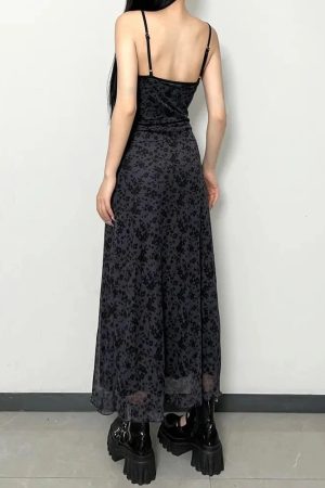 Style Core Aesthetics, New Style Trends - Grunge Floral Printed Maxi Dress