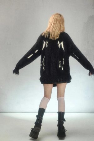 Style Core Aesthetics, New Style Trends - Grunge Fluffy Knitted Sweater