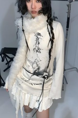 Style Core Aesthetics, New Style Trends - Grunge Rope Belted Top